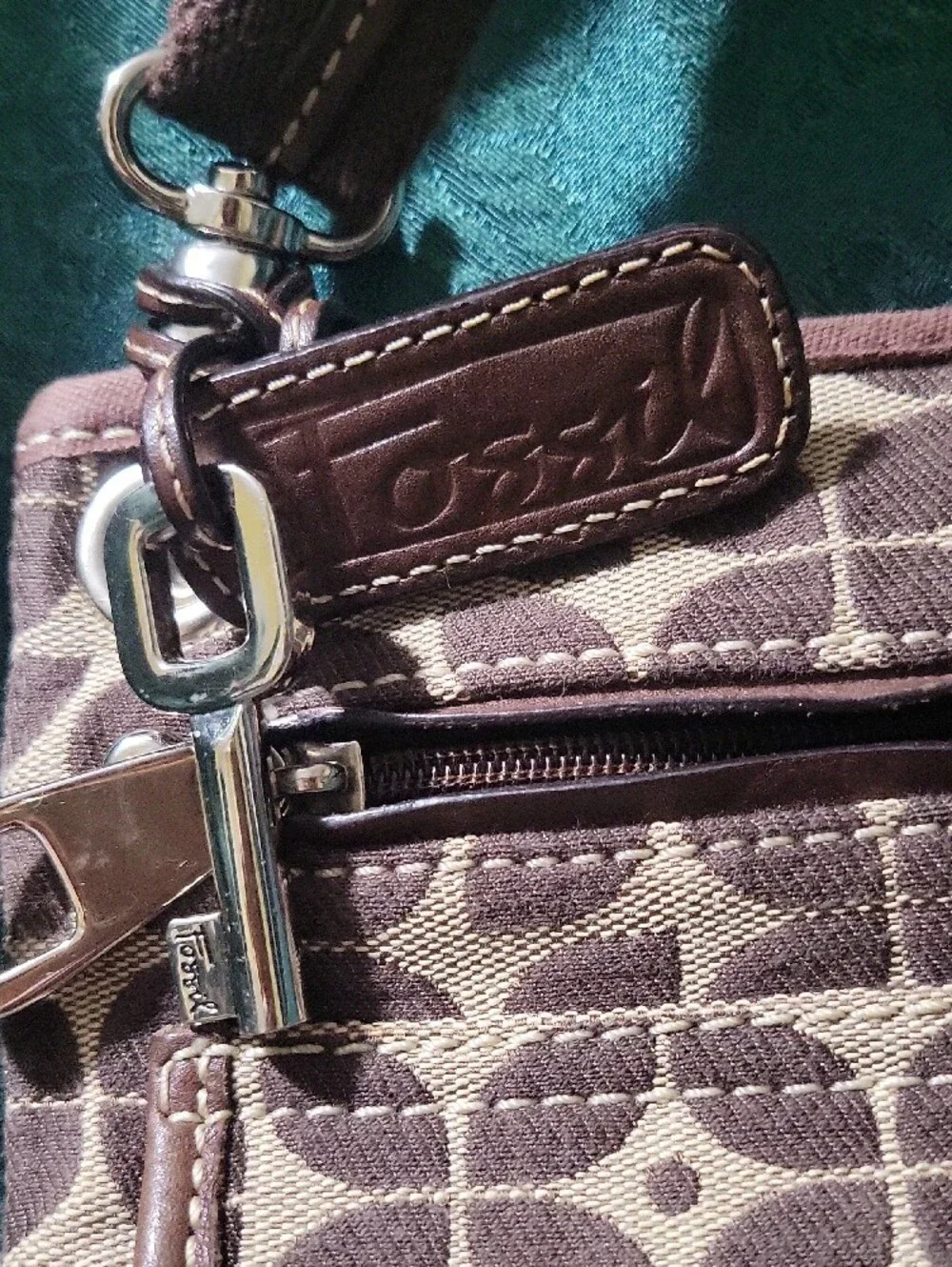 Fossil Stylish Brown Patterned Crossbody Bag EUC
